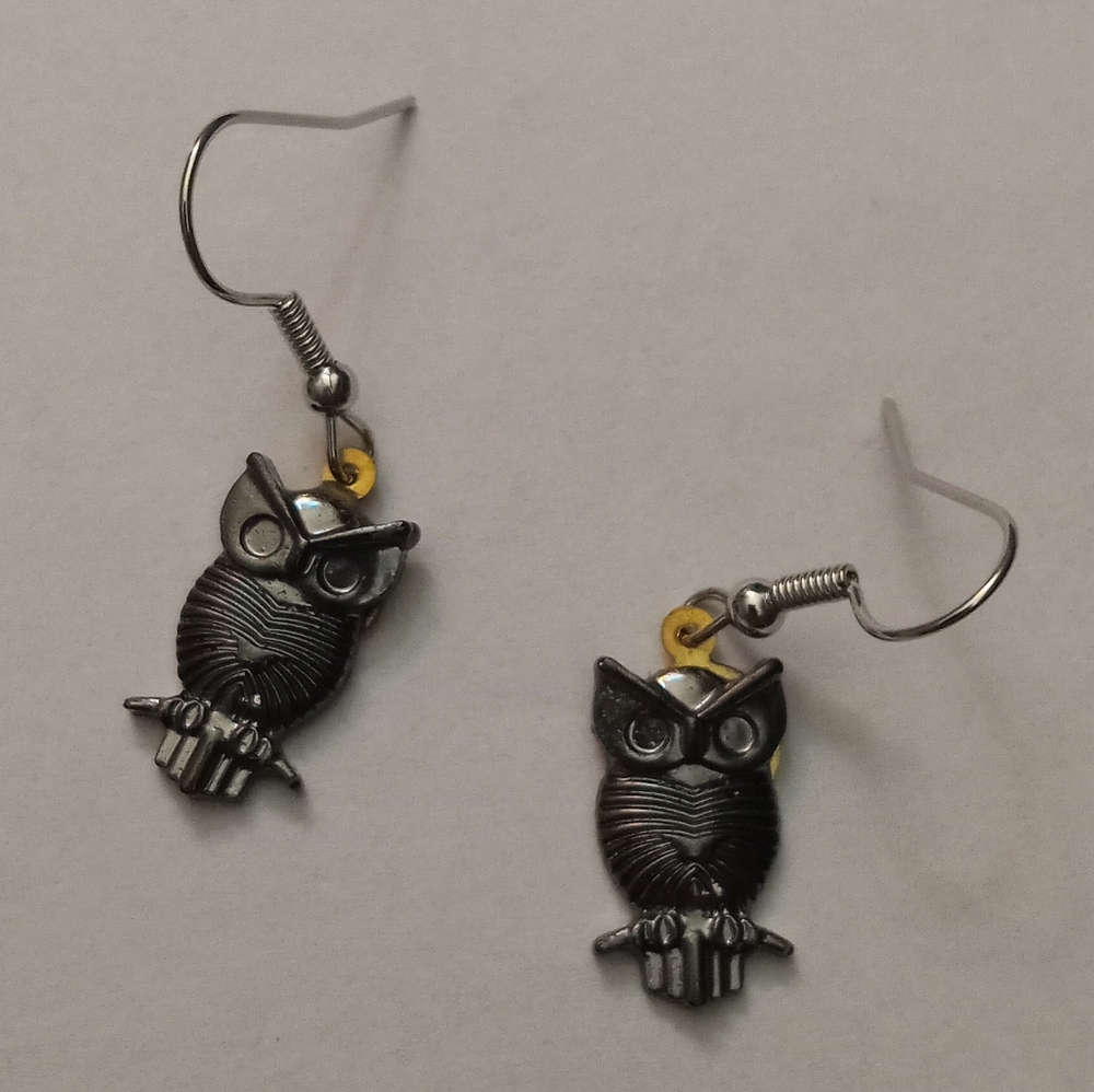 Hand Crafted New steel gray owl statement earrings